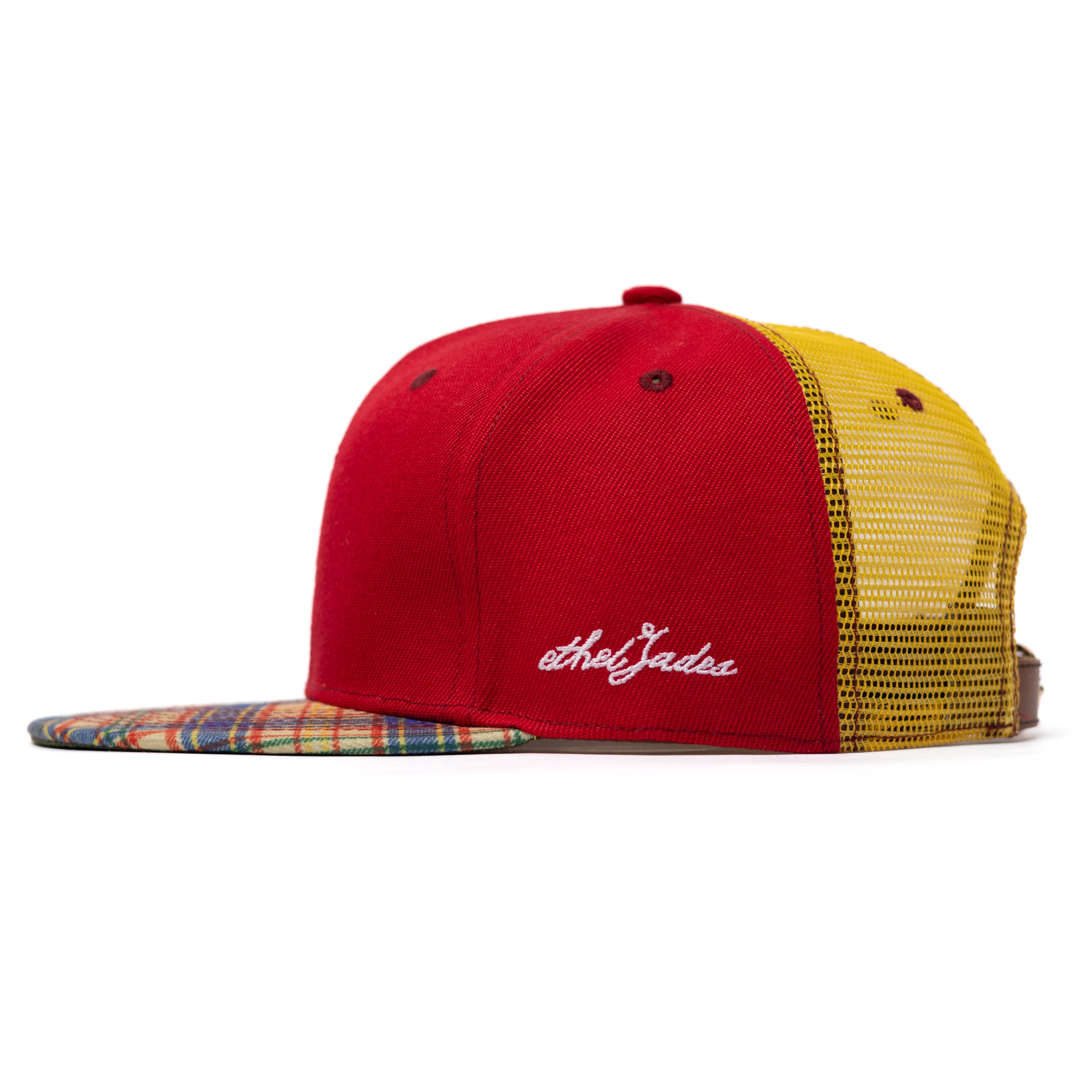 'SIGNATURE' STRAPBACK RED PLAID